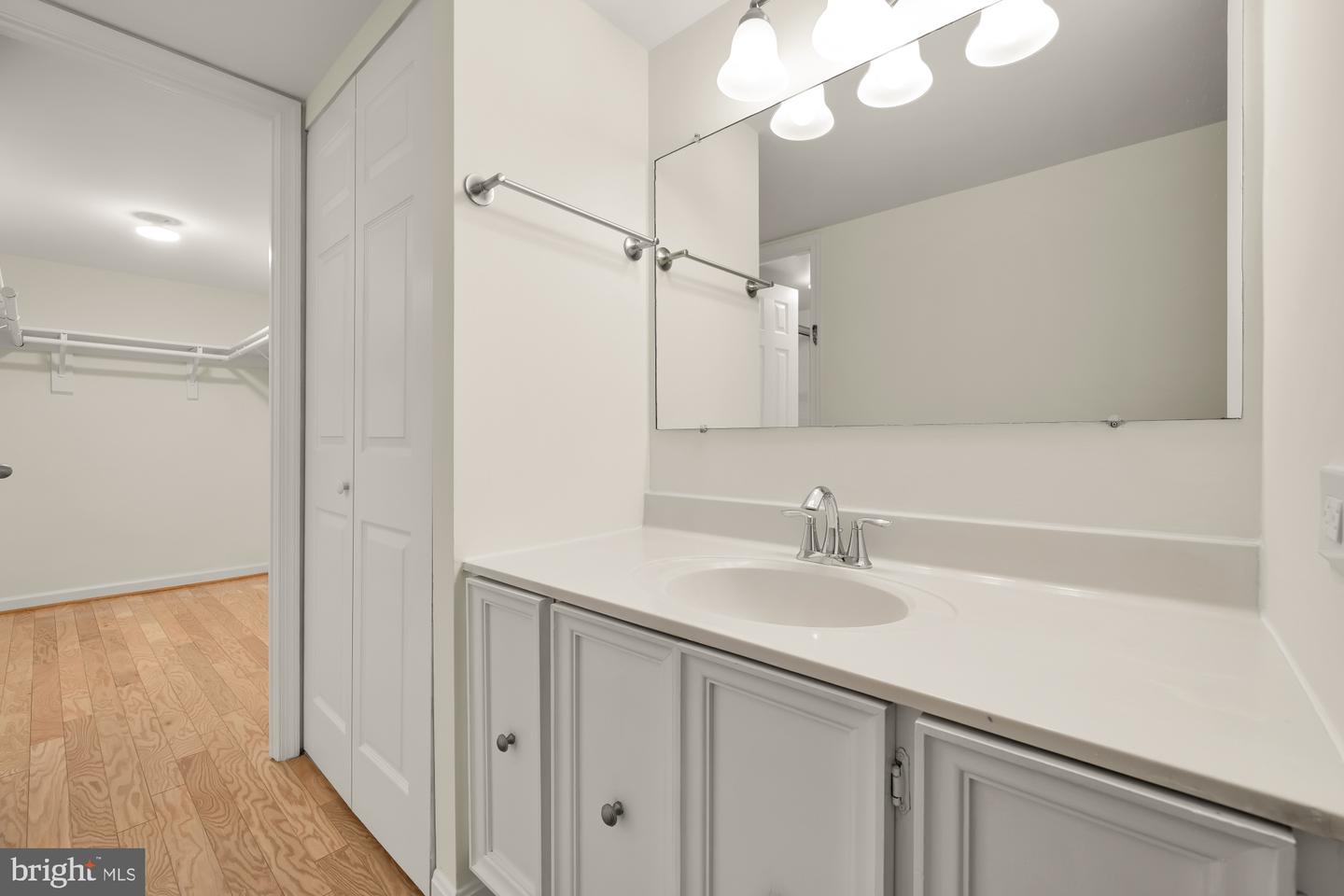5932 COVE LANDING RD #101, BURKE, Virginia 22015, 1 Bedroom Bedrooms, ,1 BathroomBathrooms,Residential,For sale,5932 COVE LANDING RD #101,VAFX2270034 MLS # VAFX2270034