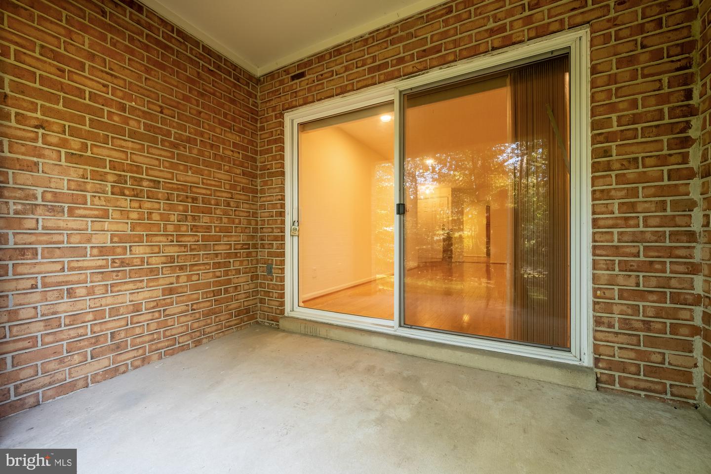 5932 COVE LANDING RD #101, BURKE, Virginia 22015, 1 Bedroom Bedrooms, ,1 BathroomBathrooms,Residential,For sale,5932 COVE LANDING RD #101,VAFX2270034 MLS # VAFX2270034