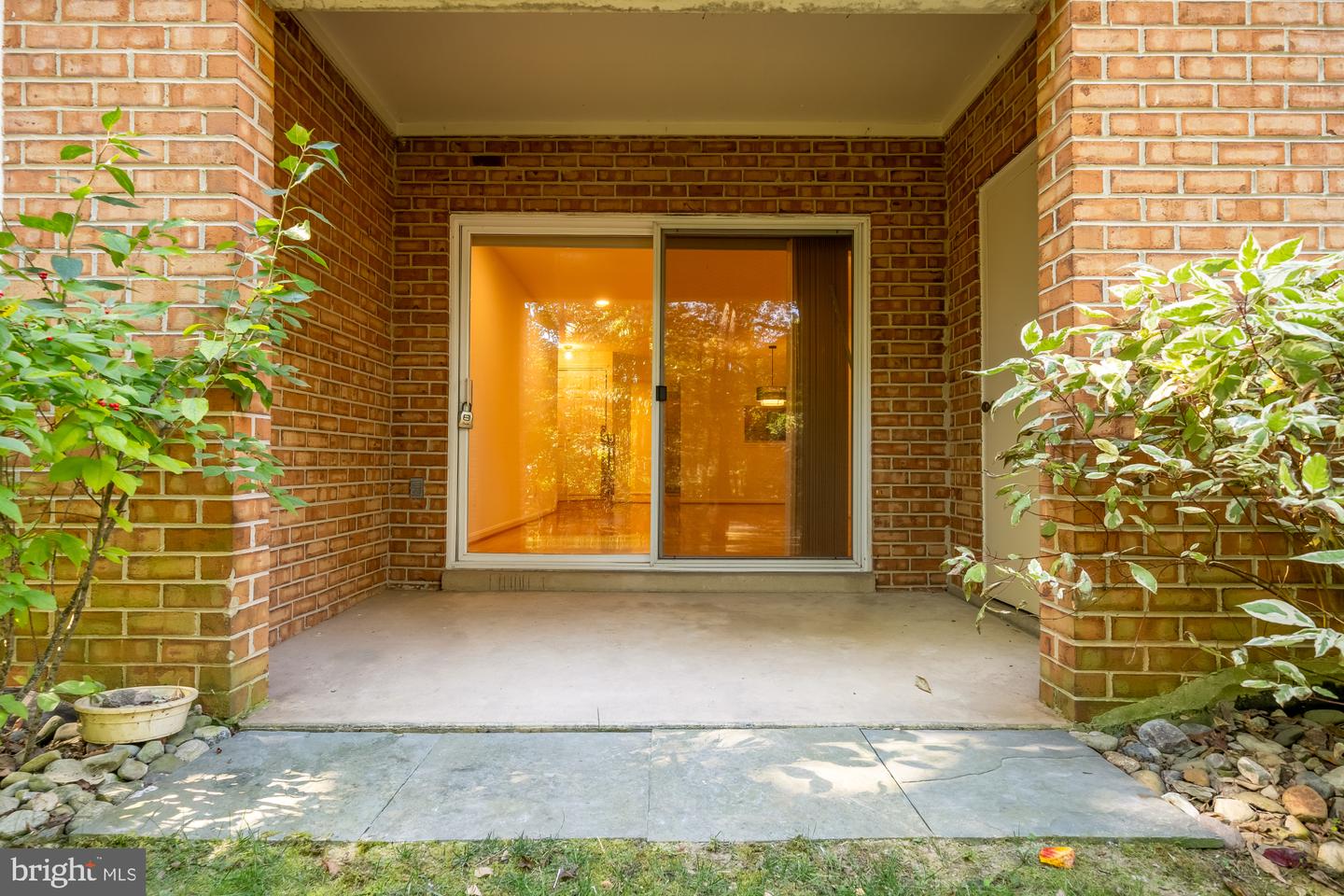 5932 COVE LANDING RD #101, BURKE, Virginia 22015, 1 Bedroom Bedrooms, ,1 BathroomBathrooms,Residential,For sale,5932 COVE LANDING RD #101,VAFX2270034 MLS # VAFX2270034