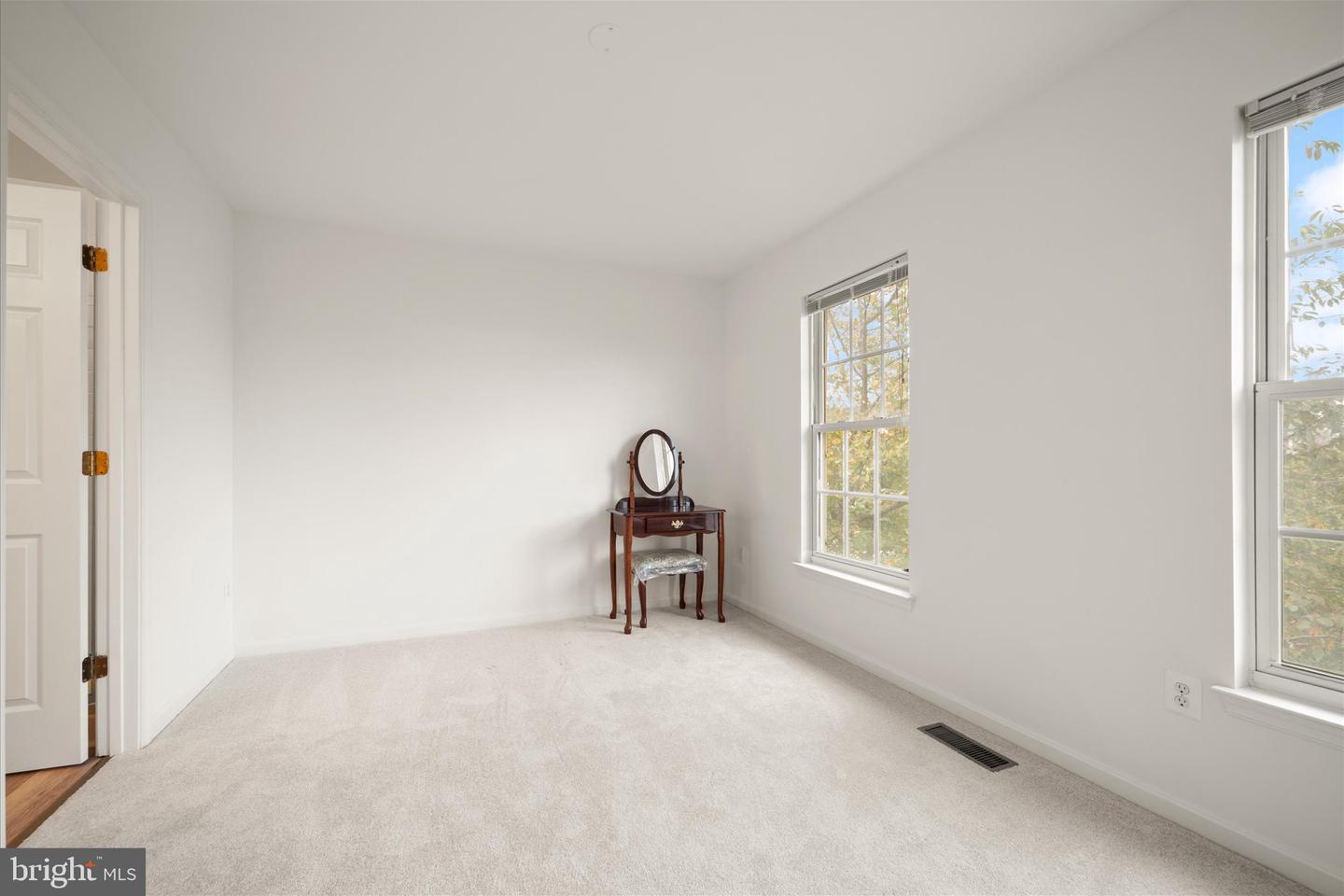 8878 STABLE FOREST PL, BRISTOW, Virginia 20136, 3 Bedrooms Bedrooms, ,3 BathroomsBathrooms,Residential,For sale,8878 STABLE FOREST PL,VAPW2105302 MLS # VAPW2105302