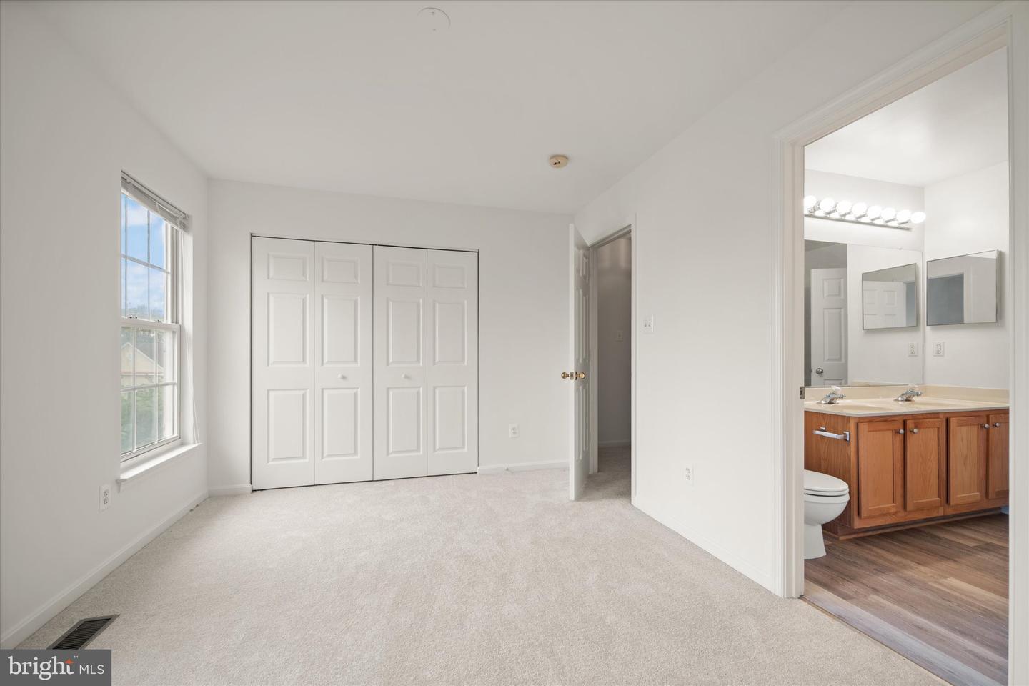 8878 STABLE FOREST PL, BRISTOW, Virginia 20136, 3 Bedrooms Bedrooms, ,3 BathroomsBathrooms,Residential,For sale,8878 STABLE FOREST PL,VAPW2105302 MLS # VAPW2105302