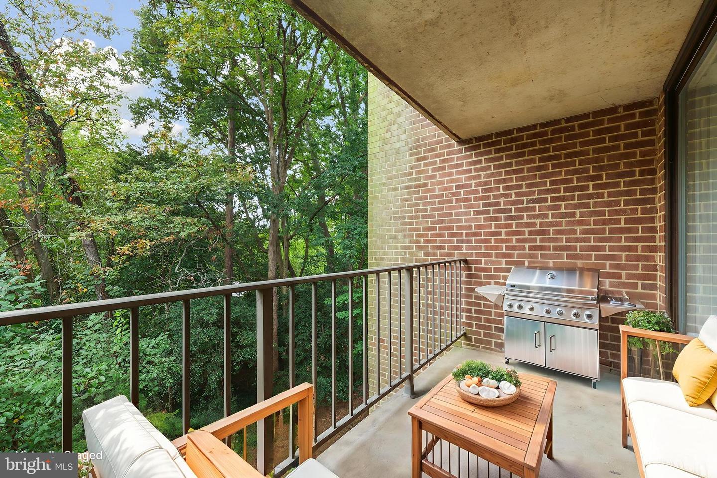 1405 NORTHGATE SQ #22B, RESTON, Virginia 20190, 2 Bedrooms Bedrooms, ,2 BathroomsBathrooms,Residential,For sale,1405 NORTHGATE SQ #22B,VAFX2272268 MLS # VAFX2272268