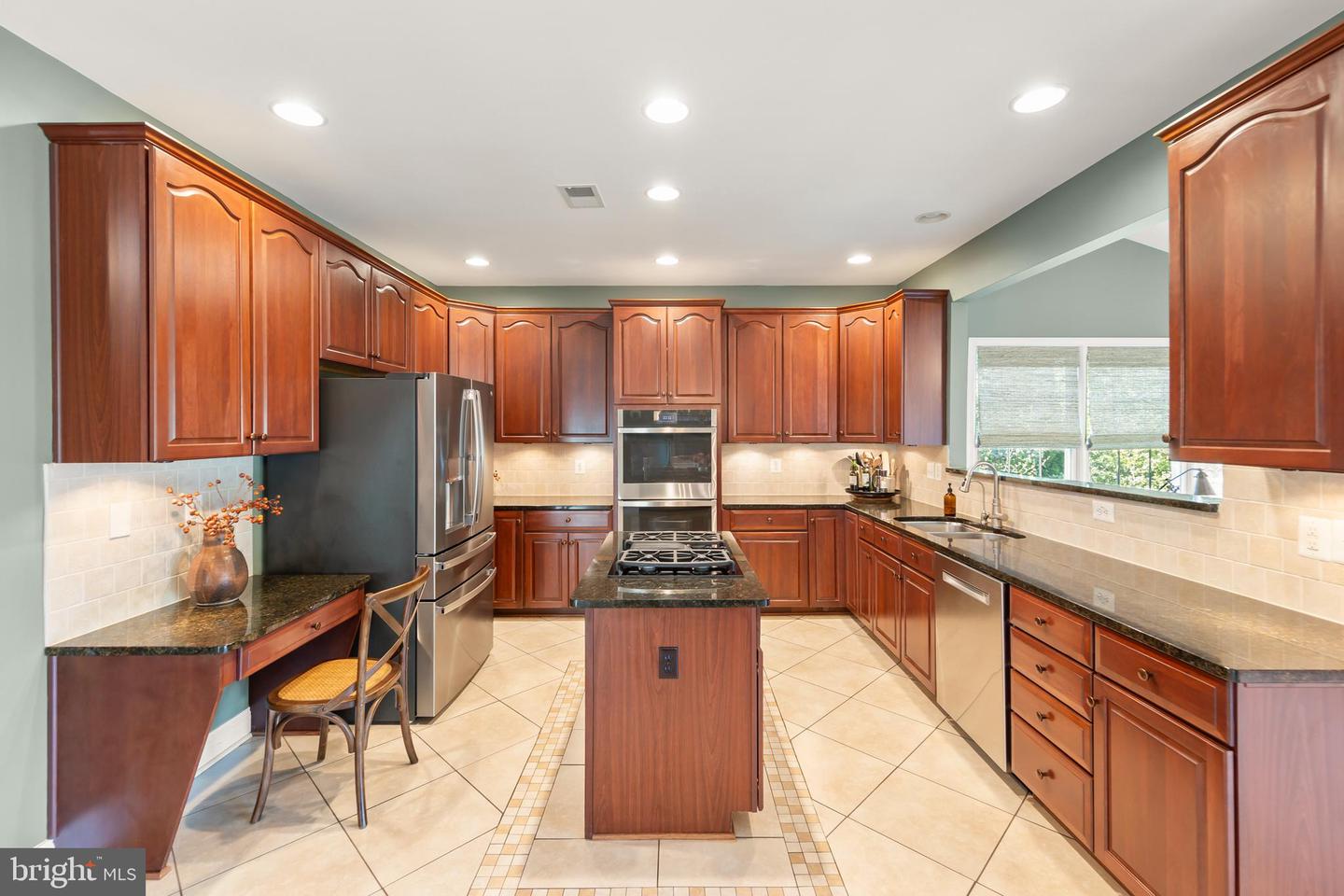 922 MEADOW CT, WINCHESTER, Virginia 22601, 4 Bedrooms Bedrooms, 11 Rooms Rooms,4 BathroomsBathrooms,Residential,For sale,922 MEADOW CT,VAWI2009178 MLS # VAWI2009178