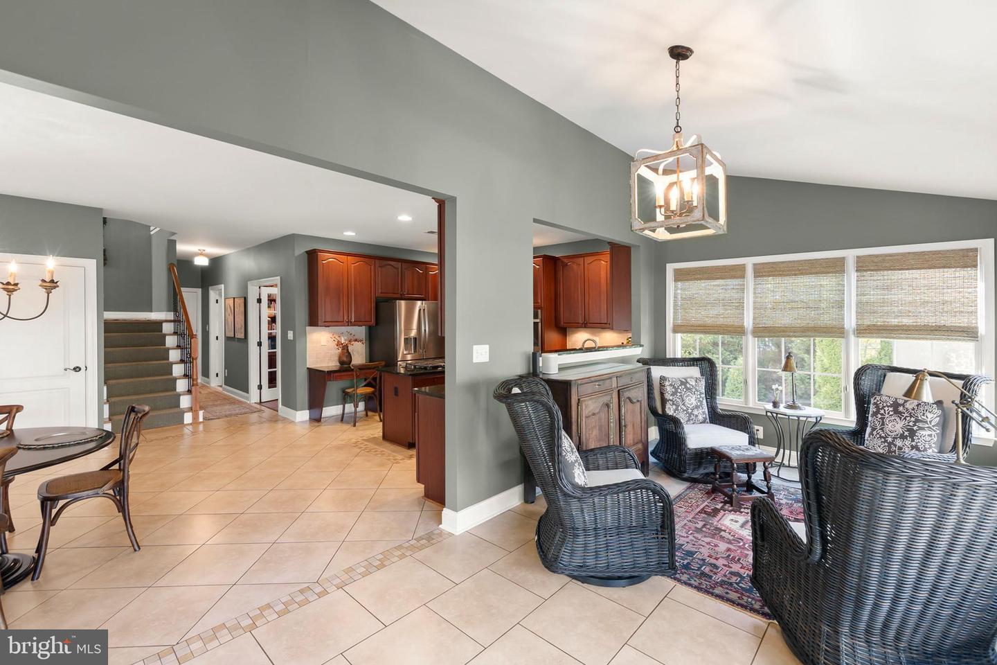 922 MEADOW CT, WINCHESTER, Virginia 22601, 4 Bedrooms Bedrooms, 11 Rooms Rooms,4 BathroomsBathrooms,Residential,For sale,922 MEADOW CT,VAWI2009178 MLS # VAWI2009178