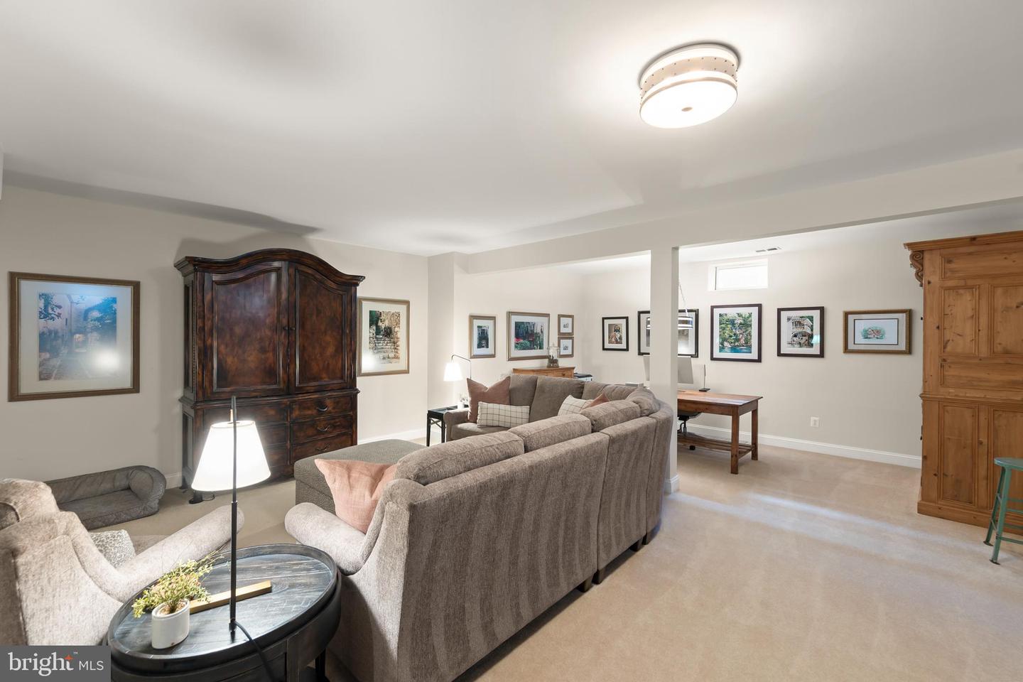 922 MEADOW CT, WINCHESTER, Virginia 22601, 4 Bedrooms Bedrooms, 11 Rooms Rooms,4 BathroomsBathrooms,Residential,For sale,922 MEADOW CT,VAWI2009178 MLS # VAWI2009178