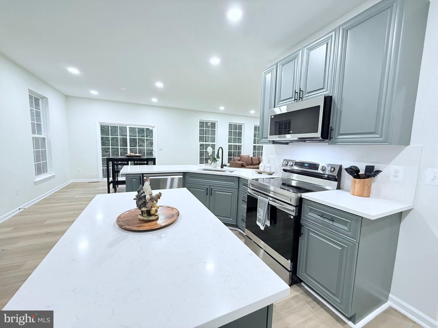 28 PERKINS LN, STAFFORD, Virginia 22554, 4 Bedrooms Bedrooms, ,3 BathroomsBathrooms,Residential,For sale,28 PERKINS LN,VAST2043234 MLS # VAST2043234