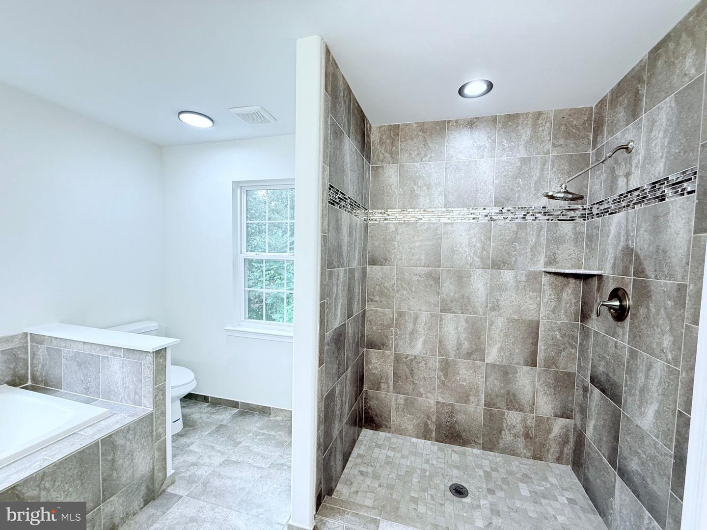 28 PERKINS LN, STAFFORD, Virginia 22554, 4 Bedrooms Bedrooms, ,3 BathroomsBathrooms,Residential,For sale,28 PERKINS LN,VAST2043234 MLS # VAST2043234