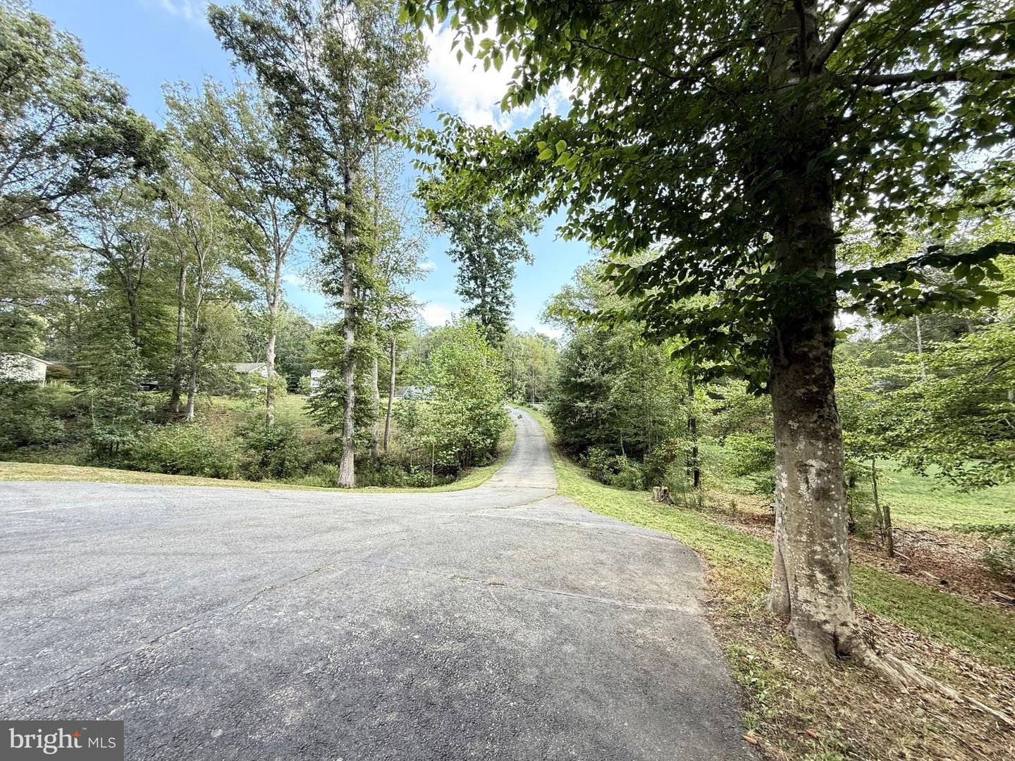 28 PERKINS LN, STAFFORD, Virginia 22554, 4 Bedrooms Bedrooms, ,3 BathroomsBathrooms,Residential,For sale,28 PERKINS LN,VAST2043234 MLS # VAST2043234