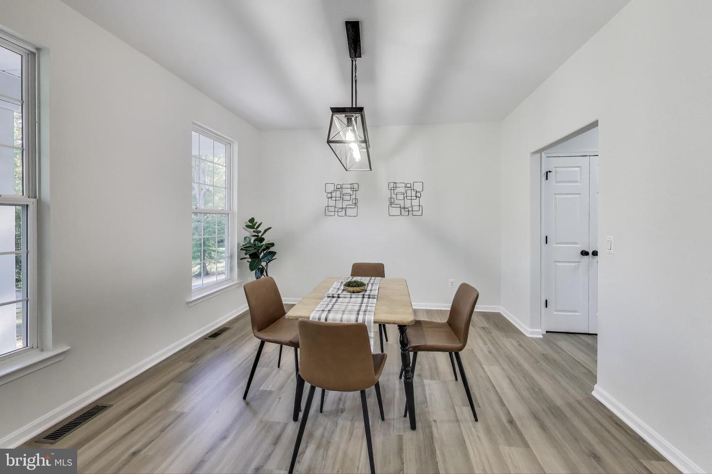 28 PERKINS LN, STAFFORD, Virginia 22554, 4 Bedrooms Bedrooms, ,3 BathroomsBathrooms,Residential,For sale,28 PERKINS LN,VAST2043234 MLS # VAST2043234