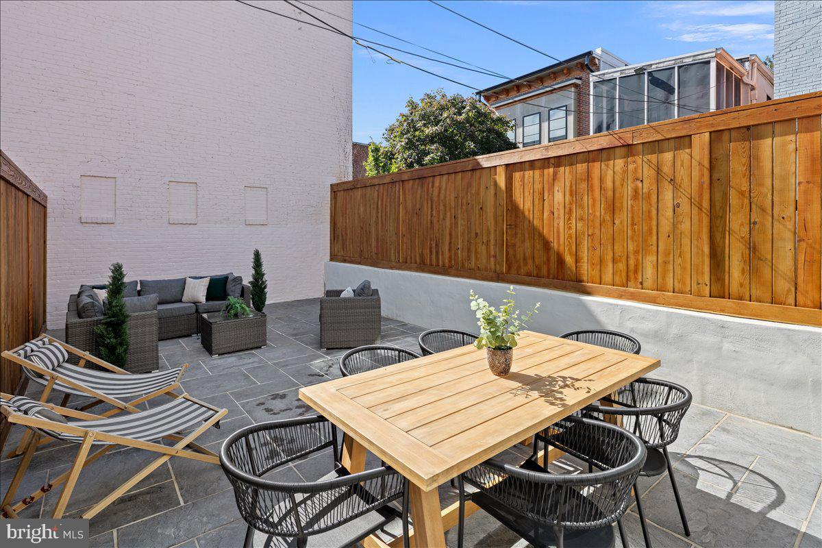 1007 C ST NE, WASHINGTON, District Of Columbia 20002, 4 Bedrooms Bedrooms, 12 Rooms Rooms,3 BathroomsBathrooms,Residential,For sale,1007 C ST NE,DCDC2225328 MLS # DCDC2225328
