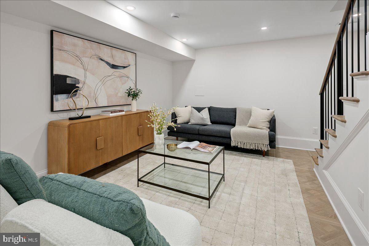1007 C ST NE, WASHINGTON, District Of Columbia 20002, 4 Bedrooms Bedrooms, 12 Rooms Rooms,3 BathroomsBathrooms,Residential,For sale,1007 C ST NE,DCDC2225328 MLS # DCDC2225328