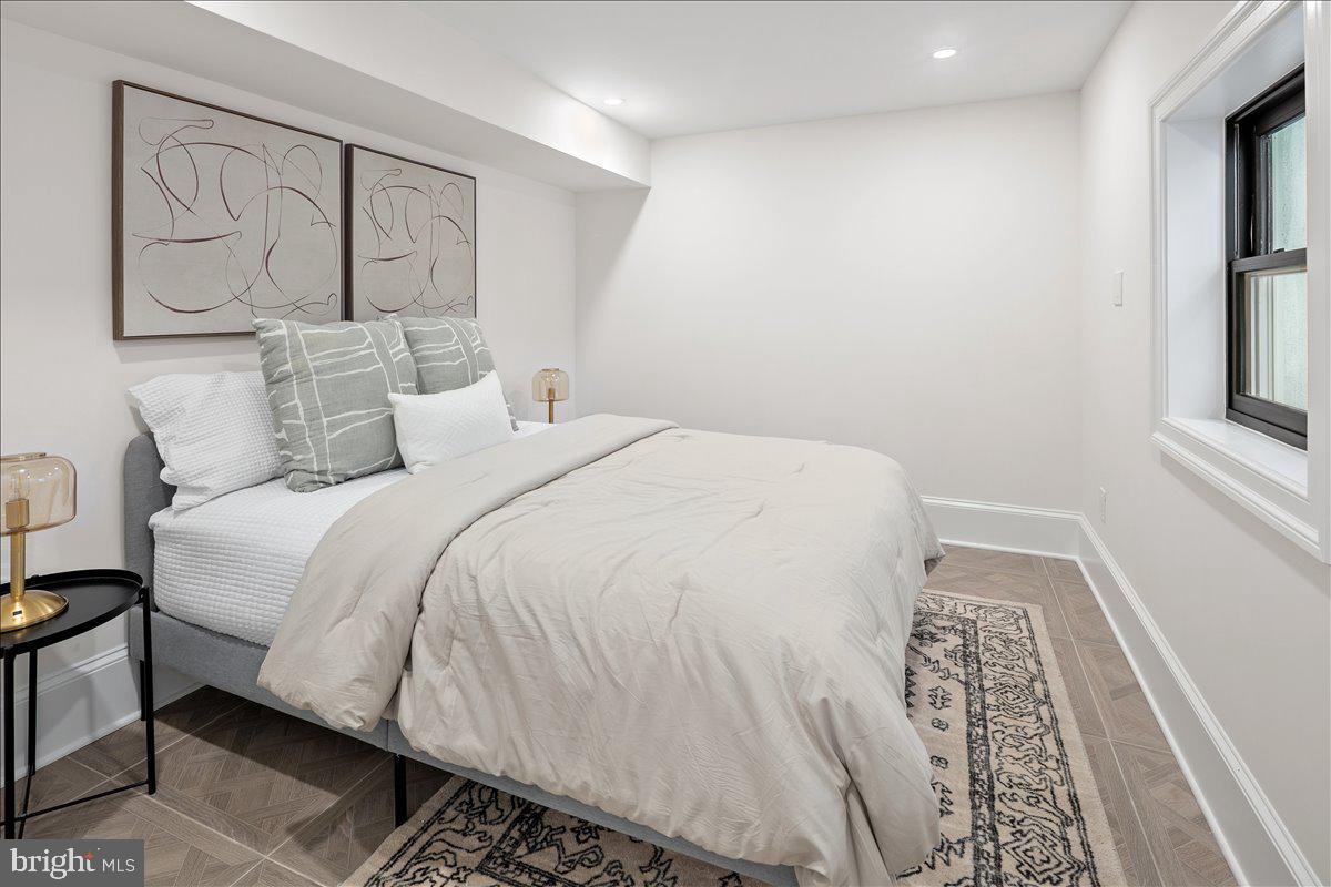 1007 C ST NE, WASHINGTON, District Of Columbia 20002, 4 Bedrooms Bedrooms, 12 Rooms Rooms,3 BathroomsBathrooms,Residential,For sale,1007 C ST NE,DCDC2225328 MLS # DCDC2225328