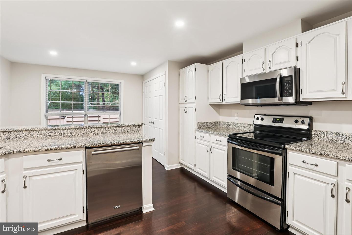 11767 ARBOR GLEN WAY, RESTON, Virginia 20194, 3 Bedrooms Bedrooms, 14 Rooms Rooms,3 BathroomsBathrooms,Residential,For sale,11767 ARBOR GLEN WAY,VAFX2272516 MLS # VAFX2272516