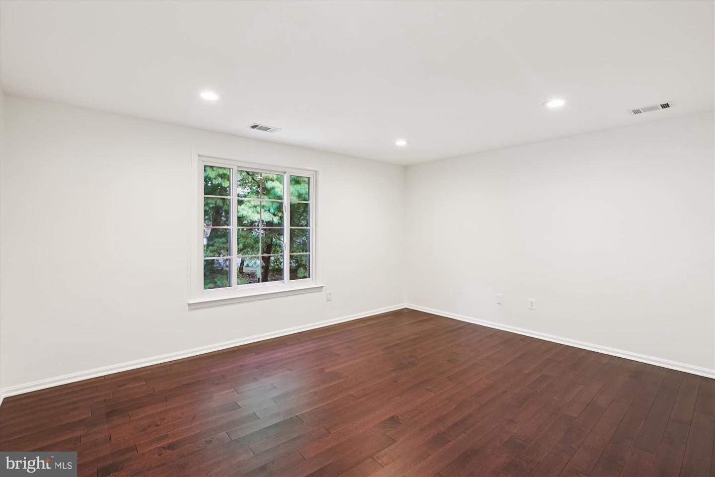 11767 ARBOR GLEN WAY, RESTON, Virginia 20194, 3 Bedrooms Bedrooms, 14 Rooms Rooms,3 BathroomsBathrooms,Residential,For sale,11767 ARBOR GLEN WAY,VAFX2272516 MLS # VAFX2272516