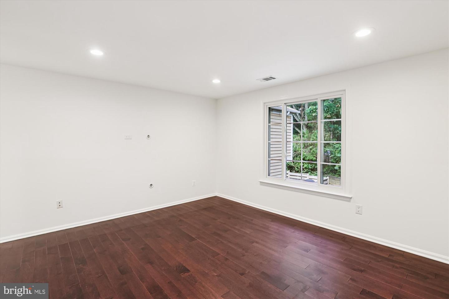 11767 ARBOR GLEN WAY, RESTON, Virginia 20194, 3 Bedrooms Bedrooms, 14 Rooms Rooms,3 BathroomsBathrooms,Residential,For sale,11767 ARBOR GLEN WAY,VAFX2272516 MLS # VAFX2272516