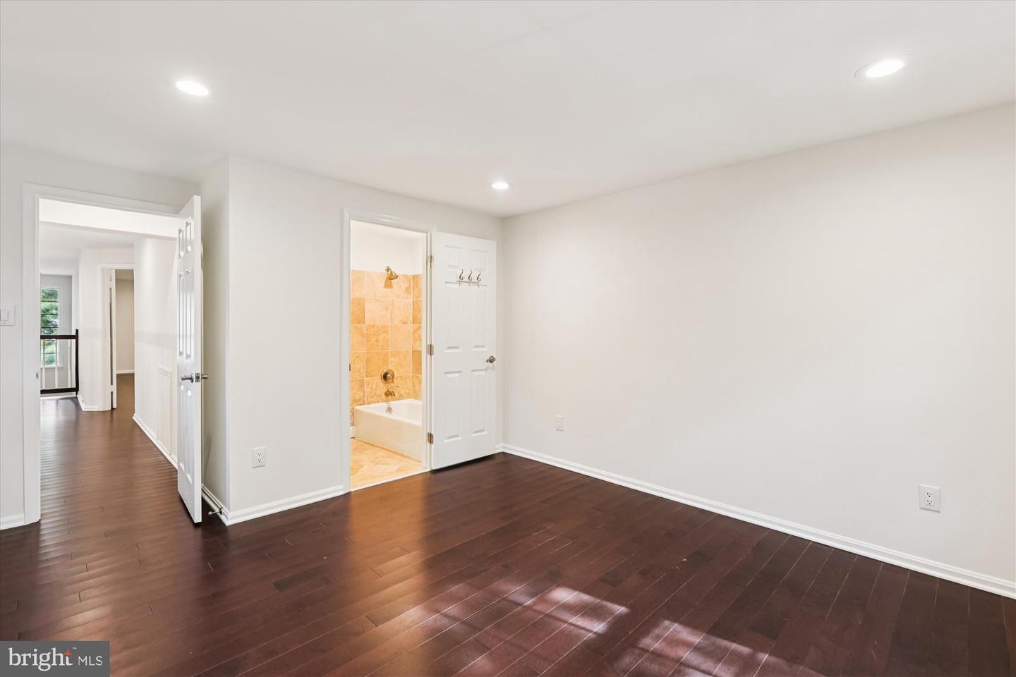 11767 ARBOR GLEN WAY, RESTON, Virginia 20194, 3 Bedrooms Bedrooms, 14 Rooms Rooms,3 BathroomsBathrooms,Residential,For sale,11767 ARBOR GLEN WAY,VAFX2272516 MLS # VAFX2272516