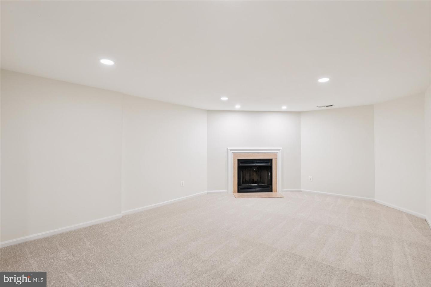 11767 ARBOR GLEN WAY, RESTON, Virginia 20194, 3 Bedrooms Bedrooms, 14 Rooms Rooms,3 BathroomsBathrooms,Residential,For sale,11767 ARBOR GLEN WAY,VAFX2272516 MLS # VAFX2272516