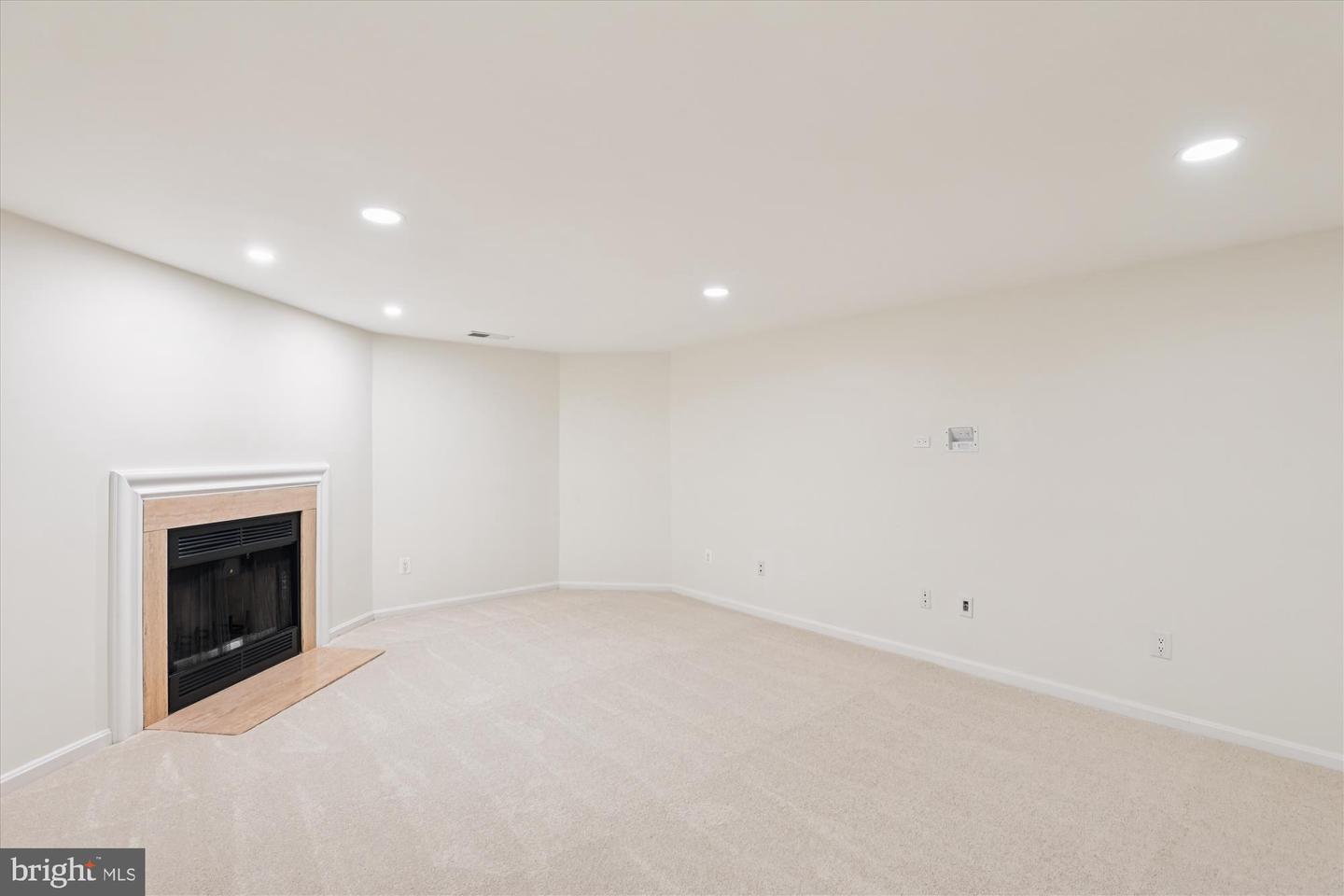 11767 ARBOR GLEN WAY, RESTON, Virginia 20194, 3 Bedrooms Bedrooms, 14 Rooms Rooms,3 BathroomsBathrooms,Residential,For sale,11767 ARBOR GLEN WAY,VAFX2272516 MLS # VAFX2272516