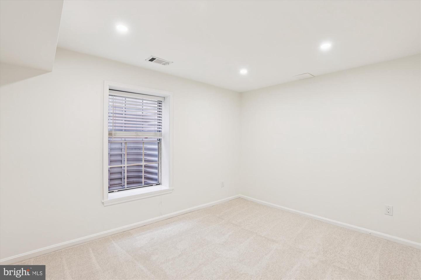 11767 ARBOR GLEN WAY, RESTON, Virginia 20194, 3 Bedrooms Bedrooms, 14 Rooms Rooms,3 BathroomsBathrooms,Residential,For sale,11767 ARBOR GLEN WAY,VAFX2272516 MLS # VAFX2272516