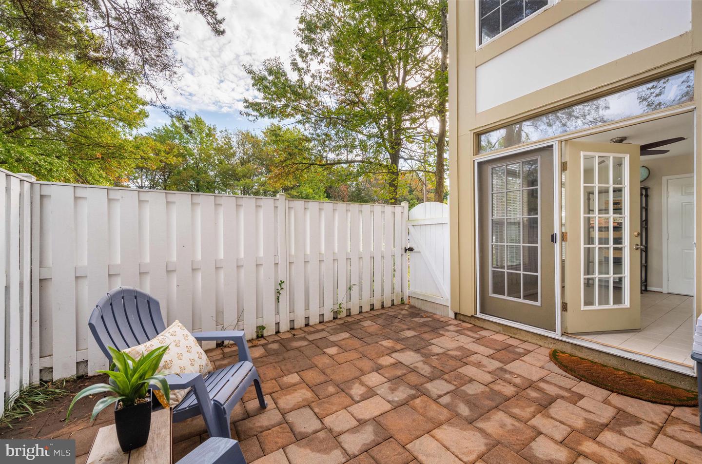 6602 THACKWELL WAY #C, ALEXANDRIA, Virginia 22315, 2 Bedrooms Bedrooms, ,2 BathroomsBathrooms,Residential,For sale,6602 THACKWELL WAY #C,VAFX2272602 MLS # VAFX2272602