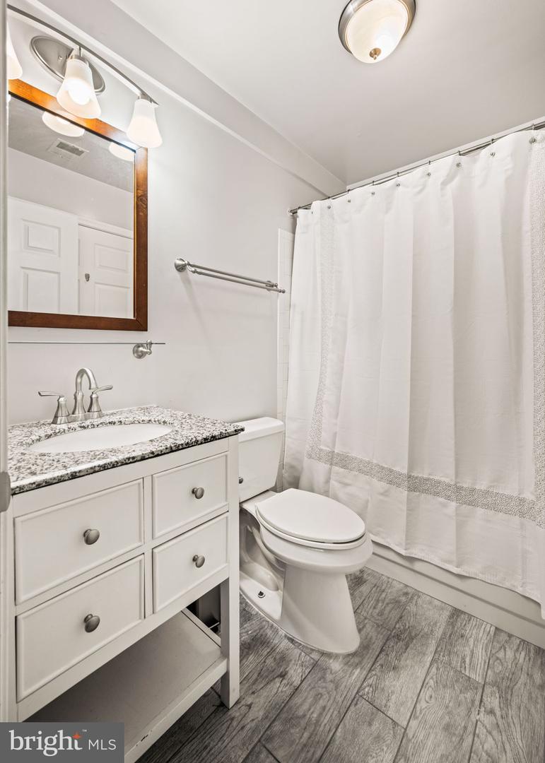 6602 THACKWELL WAY #C, ALEXANDRIA, Virginia 22315, 2 Bedrooms Bedrooms, ,2 BathroomsBathrooms,Residential,For sale,6602 THACKWELL WAY #C,VAFX2272602 MLS # VAFX2272602