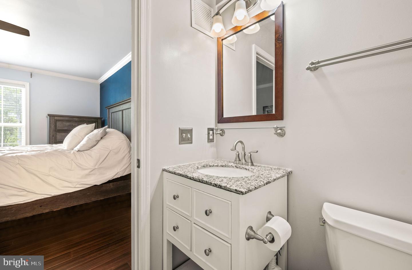 6602 THACKWELL WAY #C, ALEXANDRIA, Virginia 22315, 2 Bedrooms Bedrooms, ,2 BathroomsBathrooms,Residential,For sale,6602 THACKWELL WAY #C,VAFX2272602 MLS # VAFX2272602