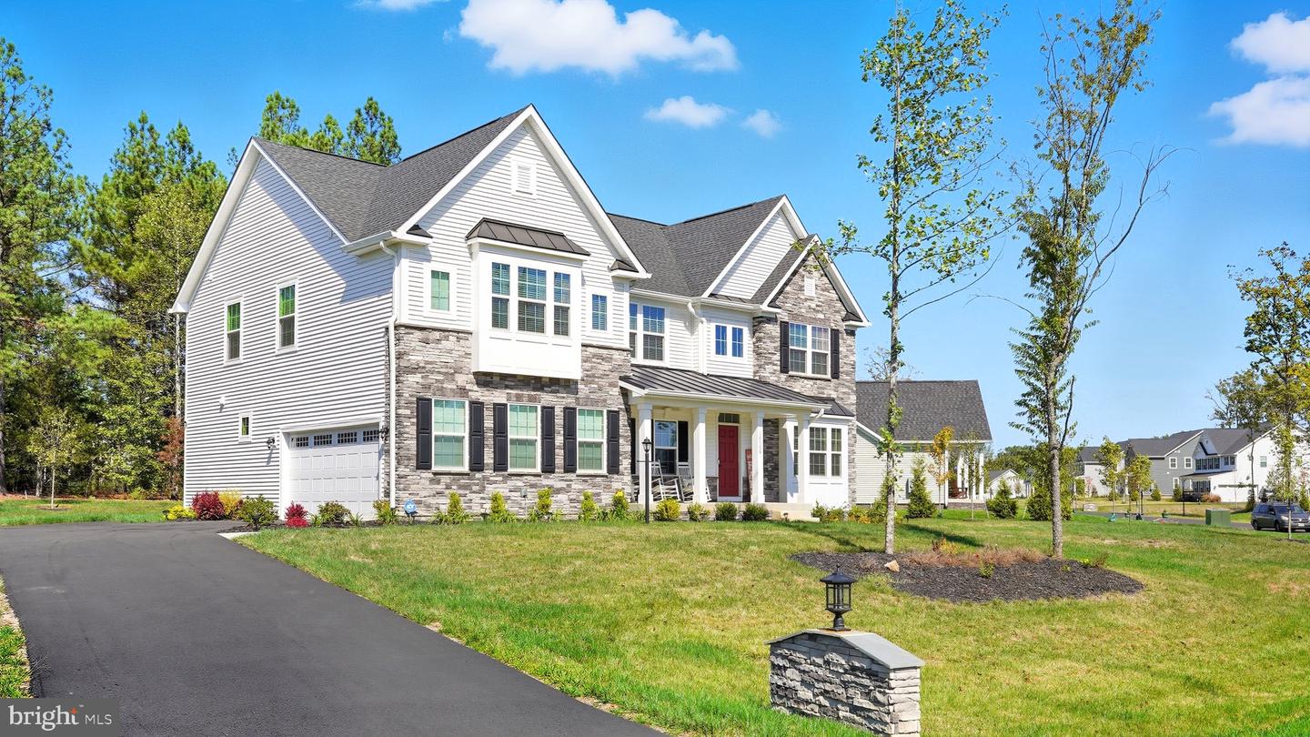 10706 GREEN LEAF RUN, SPOTSYLVANIA, Virginia 22551, 4 Bedrooms Bedrooms, ,4 BathroomsBathrooms,Residential,For sale,10706 GREEN LEAF RUN,VASP2036664 MLS # VASP2036664