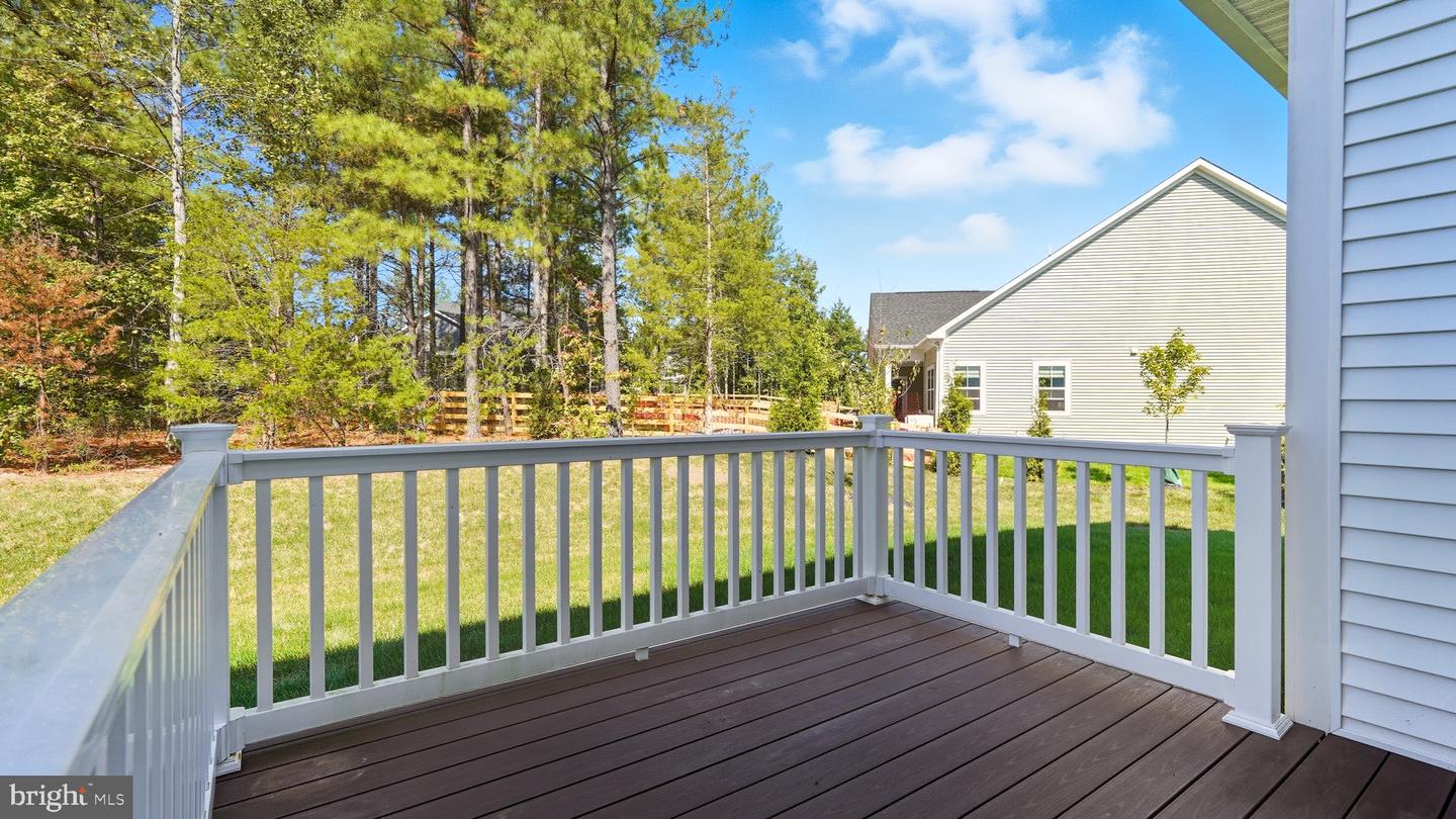 10706 GREEN LEAF RUN, SPOTSYLVANIA, Virginia 22551, 4 Bedrooms Bedrooms, ,4 BathroomsBathrooms,Residential,For sale,10706 GREEN LEAF RUN,VASP2036664 MLS # VASP2036664