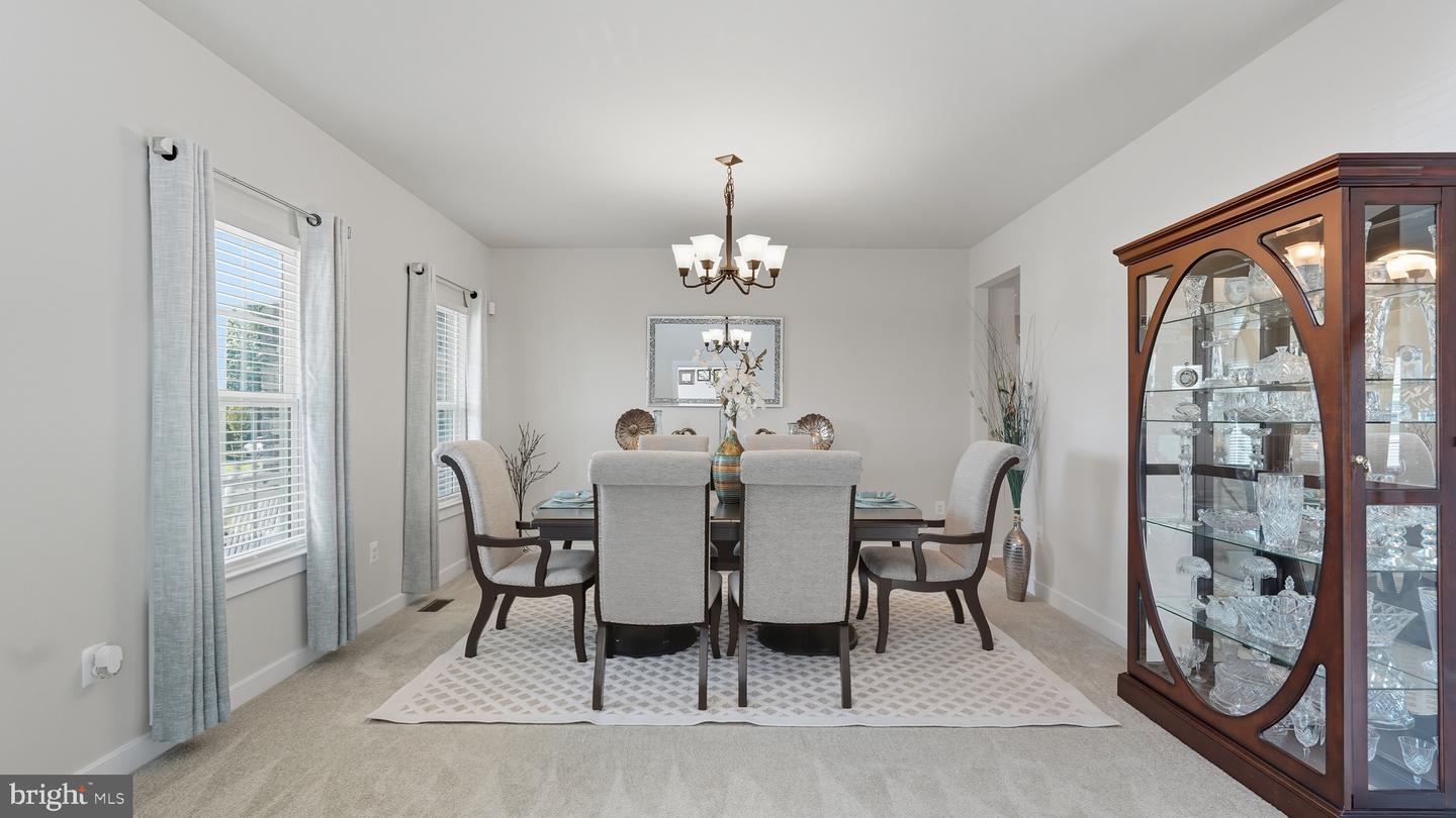 10706 GREEN LEAF RUN, SPOTSYLVANIA, Virginia 22551, 4 Bedrooms Bedrooms, ,4 BathroomsBathrooms,Residential,For sale,10706 GREEN LEAF RUN,VASP2036664 MLS # VASP2036664