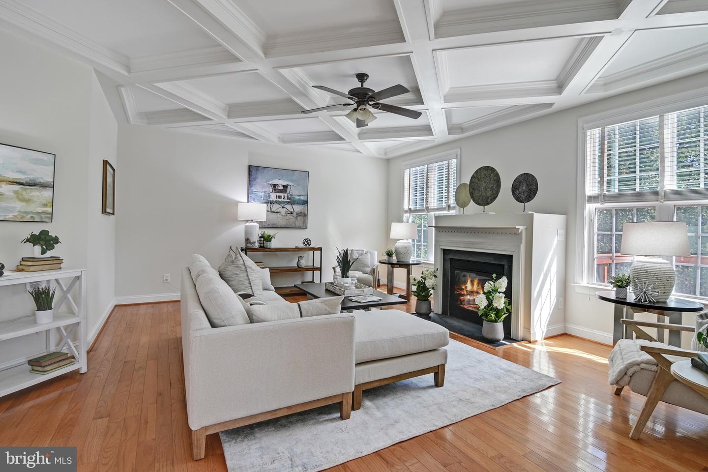 15333 WITS END DR, WOODBRIDGE, Virginia 22193, 6 Bedrooms Bedrooms, 3 Rooms Rooms,4 BathroomsBathrooms,Residential,For sale,15333 WITS END DR,VAPW2105342 MLS # VAPW2105342