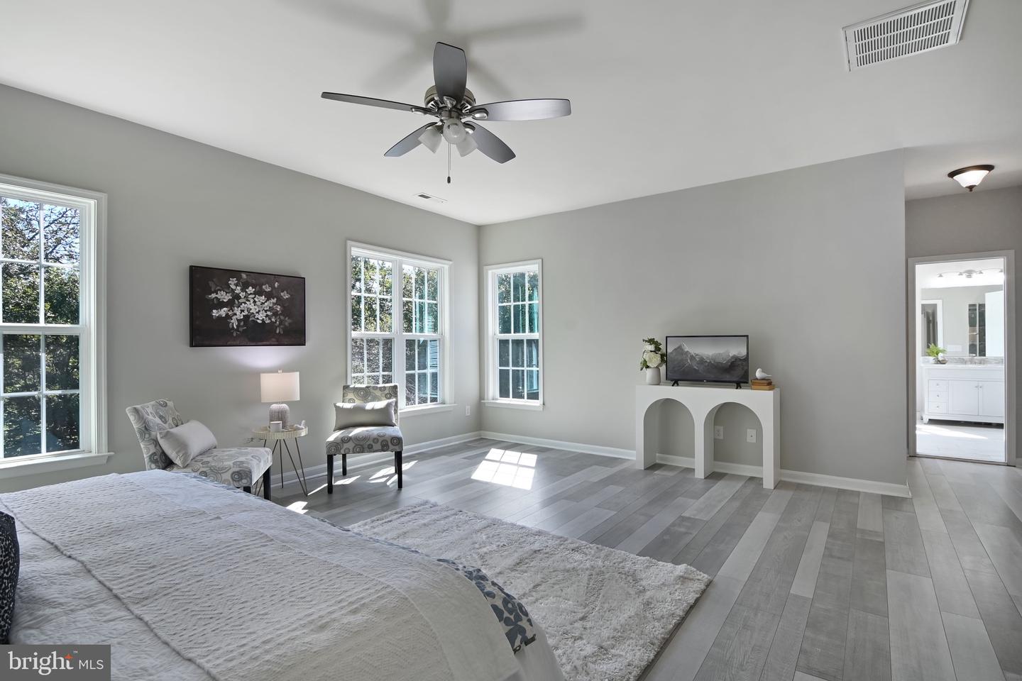 15333 WITS END DR, WOODBRIDGE, Virginia 22193, 6 Bedrooms Bedrooms, 3 Rooms Rooms,4 BathroomsBathrooms,Residential,For sale,15333 WITS END DR,VAPW2105342 MLS # VAPW2105342