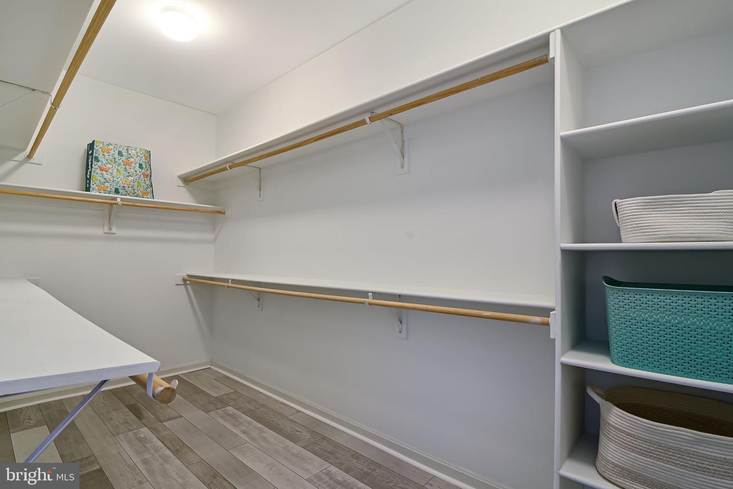 15333 WITS END DR, WOODBRIDGE, Virginia 22193, 6 Bedrooms Bedrooms, 3 Rooms Rooms,4 BathroomsBathrooms,Residential,For sale,15333 WITS END DR,VAPW2105342 MLS # VAPW2105342