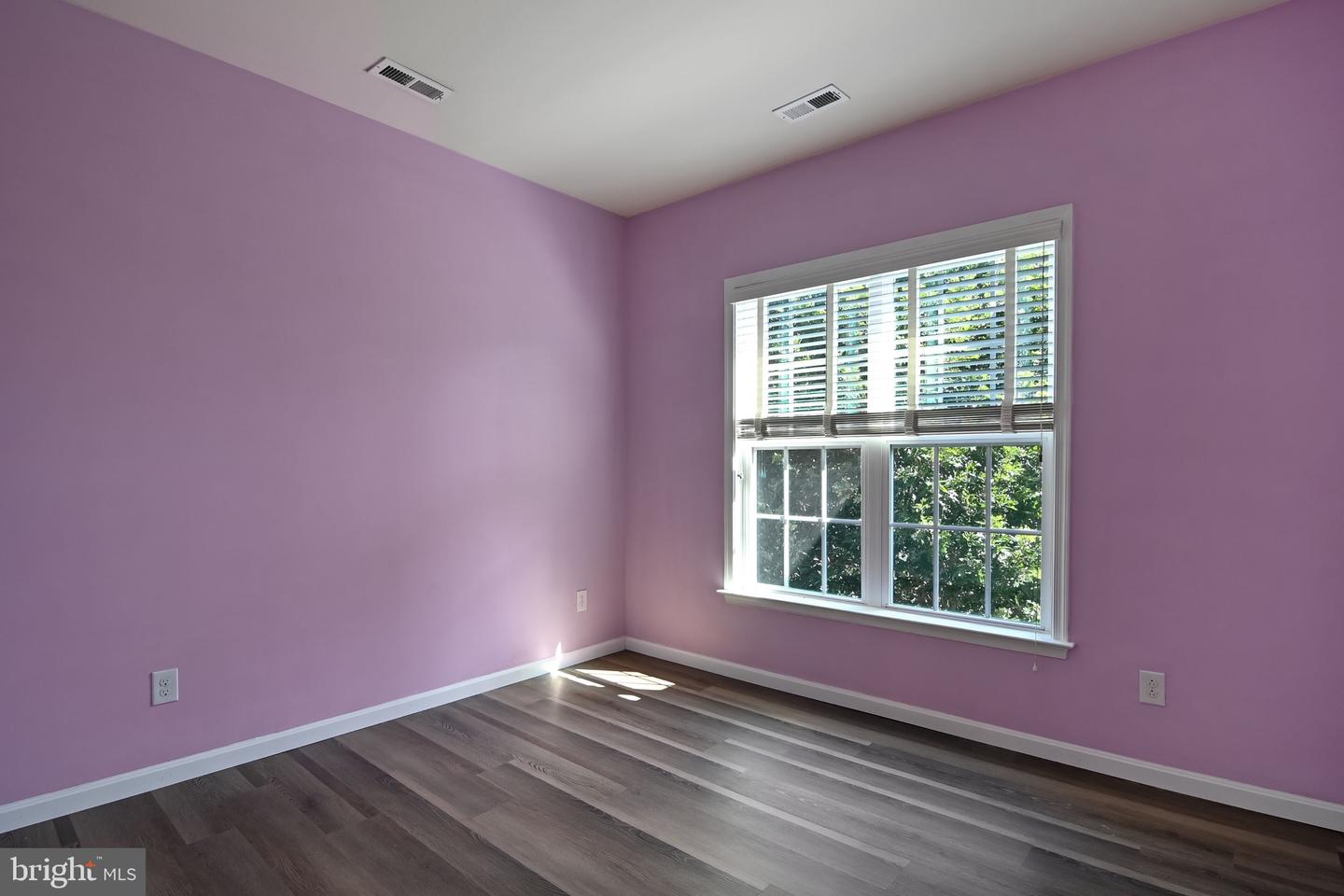 15333 WITS END DR, WOODBRIDGE, Virginia 22193, 6 Bedrooms Bedrooms, 3 Rooms Rooms,4 BathroomsBathrooms,Residential,For sale,15333 WITS END DR,VAPW2105342 MLS # VAPW2105342