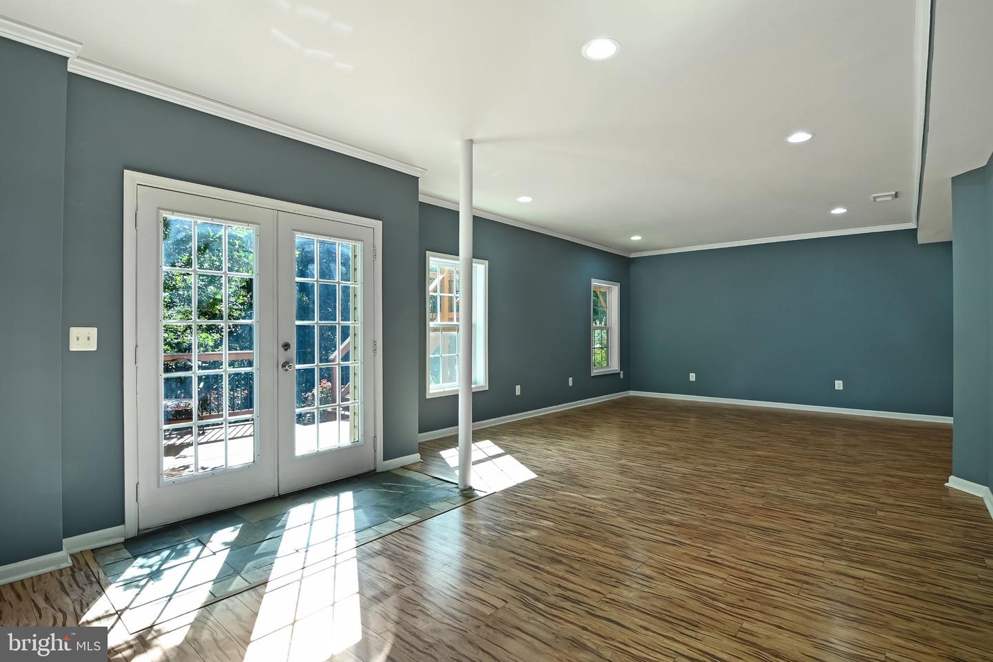15333 WITS END DR, WOODBRIDGE, Virginia 22193, 6 Bedrooms Bedrooms, 3 Rooms Rooms,4 BathroomsBathrooms,Residential,For sale,15333 WITS END DR,VAPW2105342 MLS # VAPW2105342