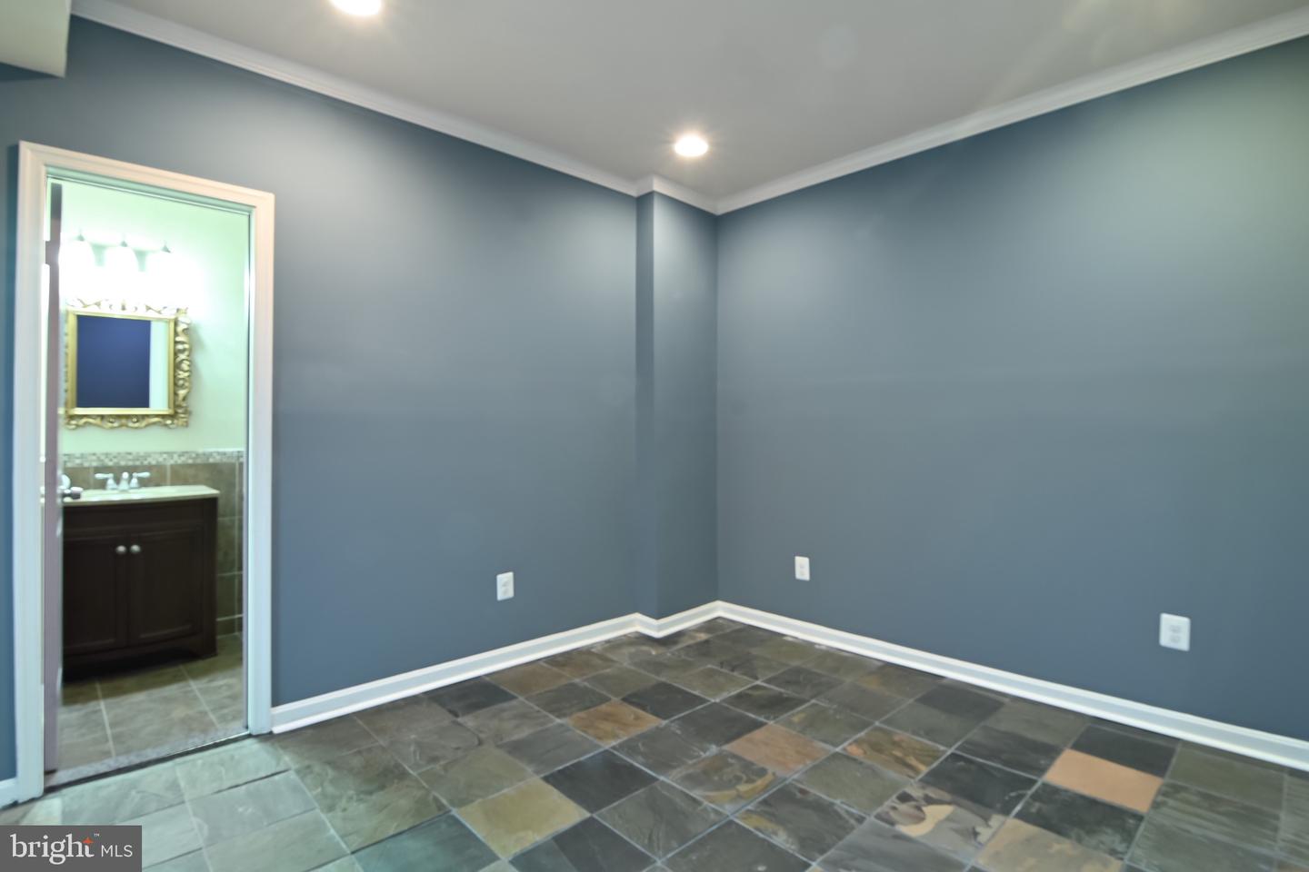 15333 WITS END DR, WOODBRIDGE, Virginia 22193, 6 Bedrooms Bedrooms, 3 Rooms Rooms,4 BathroomsBathrooms,Residential,For sale,15333 WITS END DR,VAPW2105342 MLS # VAPW2105342