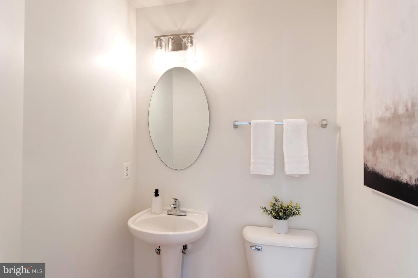 23017 POTOMAC HILL SQ, STERLING, Virginia 20166, 3 Bedrooms Bedrooms, ,3 BathroomsBathrooms,Residential,For sale,23017 POTOMAC HILL SQ,VALO2108208 MLS # VALO2108208