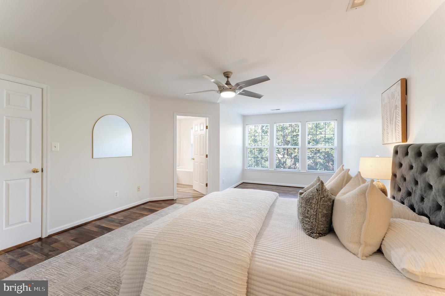 23017 POTOMAC HILL SQ, STERLING, Virginia 20166, 3 Bedrooms Bedrooms, ,3 BathroomsBathrooms,Residential,For sale,23017 POTOMAC HILL SQ,VALO2108208 MLS # VALO2108208