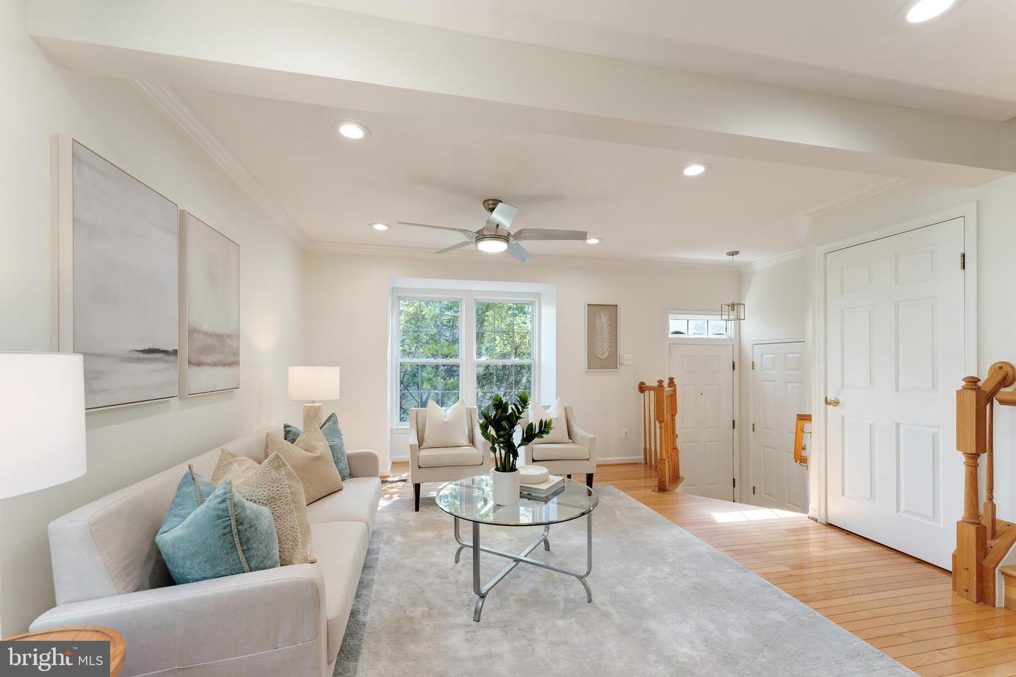 23017 POTOMAC HILL SQ, STERLING, Virginia 20166, 3 Bedrooms Bedrooms, ,3 BathroomsBathrooms,Residential,For sale,23017 POTOMAC HILL SQ,VALO2108208 MLS # VALO2108208