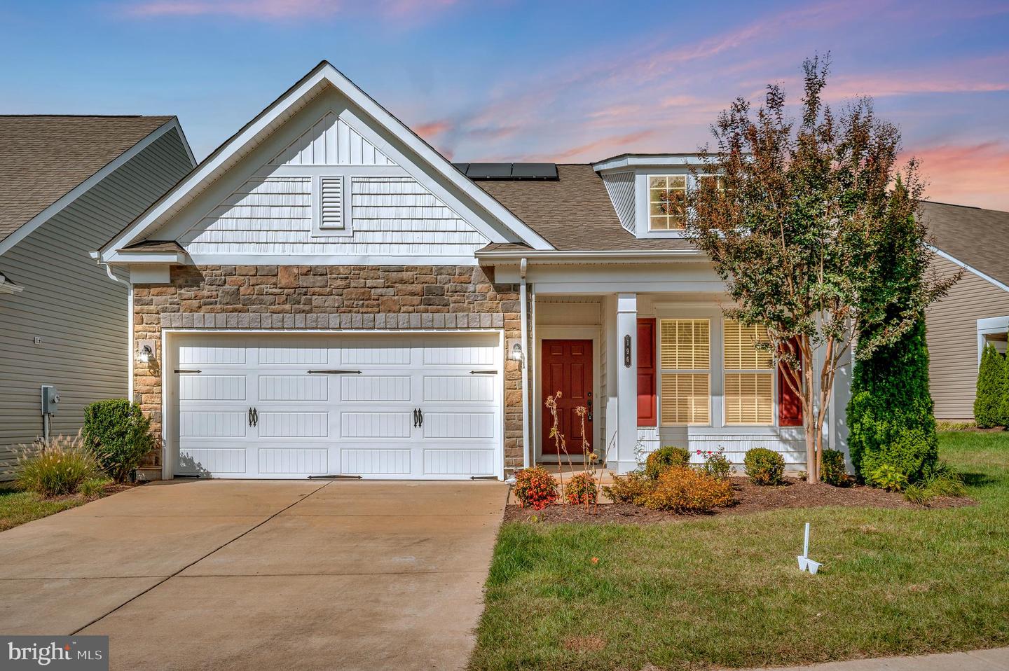 196 DENISON ST, FREDERICKSBURG, Virginia 22406, 2 Bedrooms Bedrooms, ,2 BathroomsBathrooms,Residential,For sale,196 DENISON ST,VAST2043260 MLS # VAST2043260