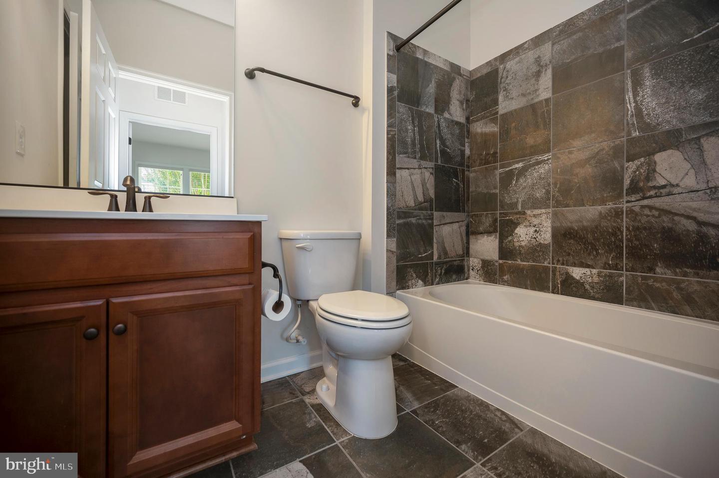 196 DENISON ST, FREDERICKSBURG, Virginia 22406, 2 Bedrooms Bedrooms, ,2 BathroomsBathrooms,Residential,For sale,196 DENISON ST,VAST2043260 MLS # VAST2043260
