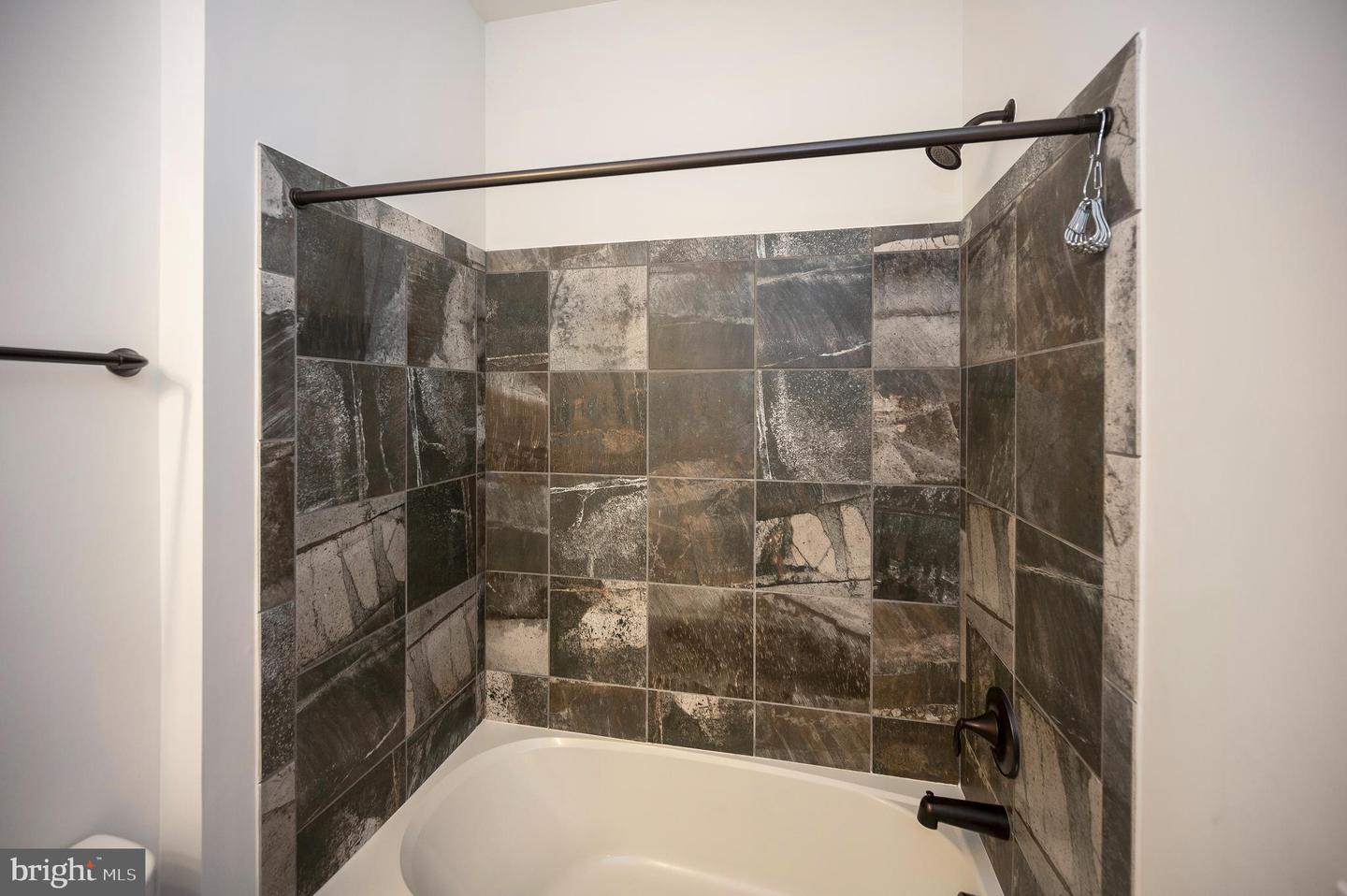 196 DENISON ST, FREDERICKSBURG, Virginia 22406, 2 Bedrooms Bedrooms, ,2 BathroomsBathrooms,Residential,For sale,196 DENISON ST,VAST2043260 MLS # VAST2043260