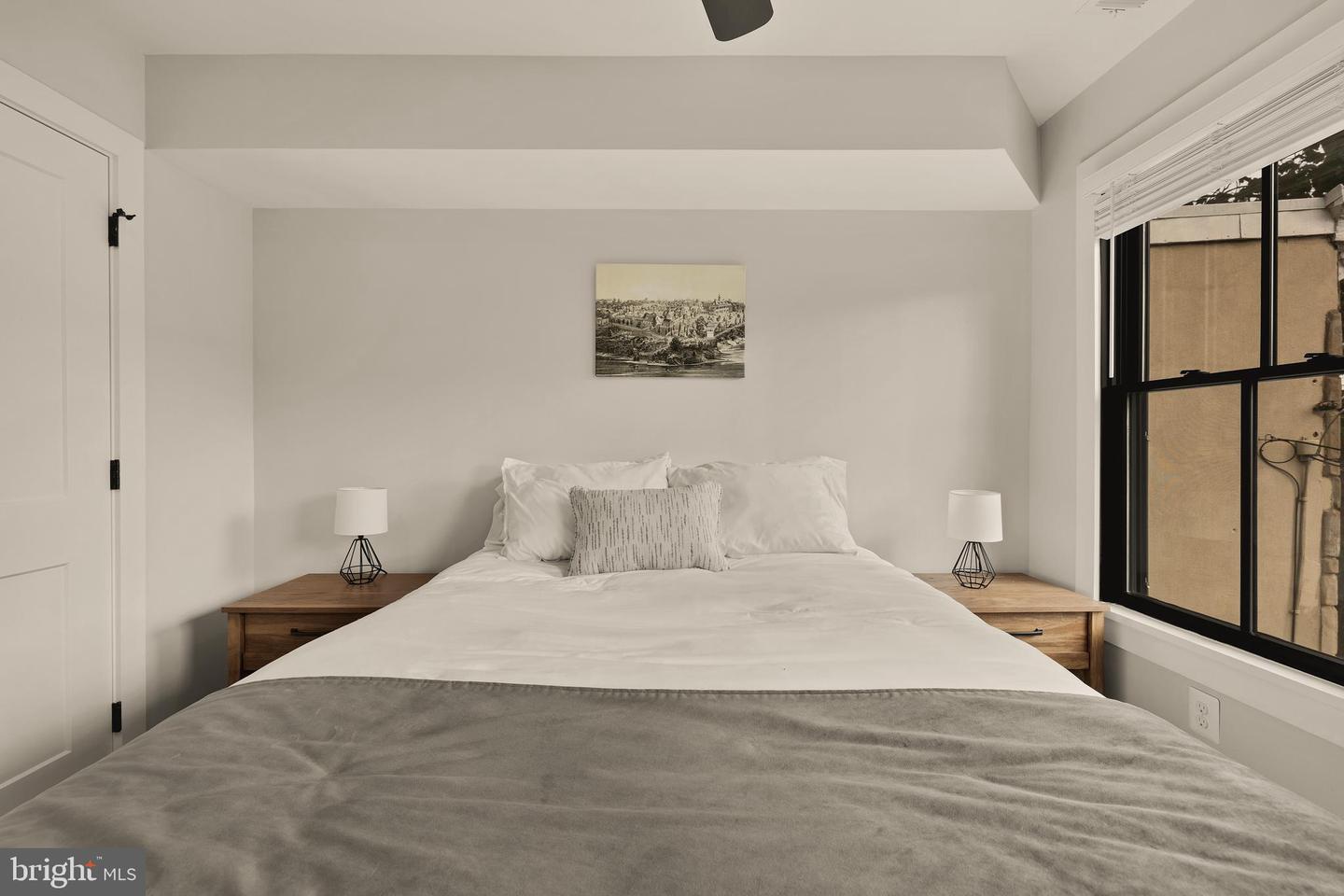 1117 QUEEN ST, ALEXANDRIA, Virginia 22314, 2 Bedrooms Bedrooms, ,2 BathroomsBathrooms,Residential,For sale,1117 QUEEN ST,VAAX2050482 MLS # VAAX2050482