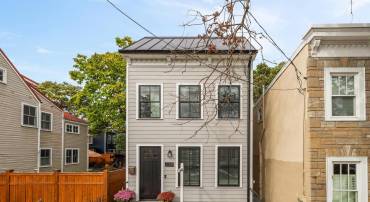 1117 QUEEN ST, ALEXANDRIA, Virginia 22314, 2 Bedrooms Bedrooms, ,2 BathroomsBathrooms,Residential,For sale,1117 QUEEN ST,VAAX2050482 MLS # VAAX2050482