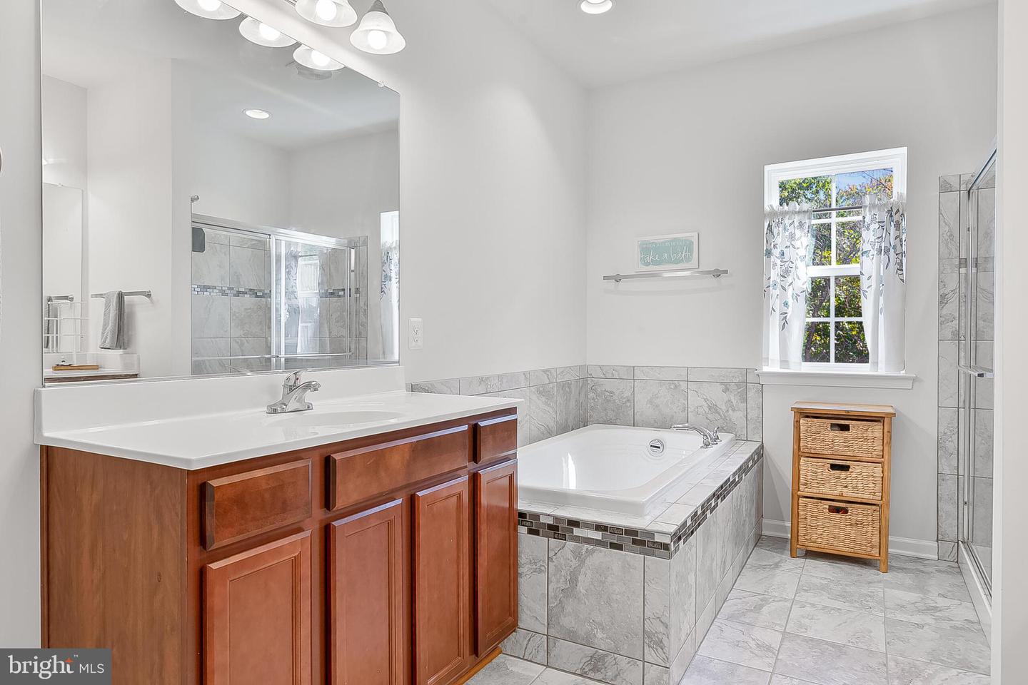604 SAVILE ROW TER, PURCELLVILLE, Virginia 20132, 3 Bedrooms Bedrooms, ,2 BathroomsBathrooms,Residential,For sale,604 SAVILE ROW TER,VALO2108232 MLS # VALO2108232