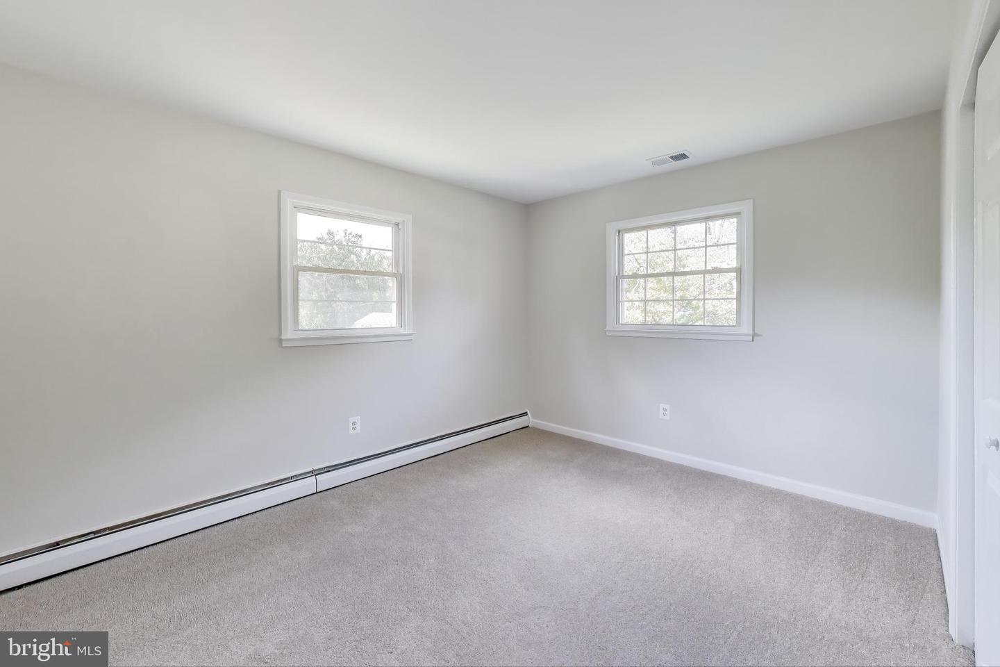2107 PATRICK ST, WOODBRIDGE, Virginia 22191, 4 Bedrooms Bedrooms, ,2 BathroomsBathrooms,Residential,For sale,2107 PATRICK ST,VAPW2105370 MLS # VAPW2105370