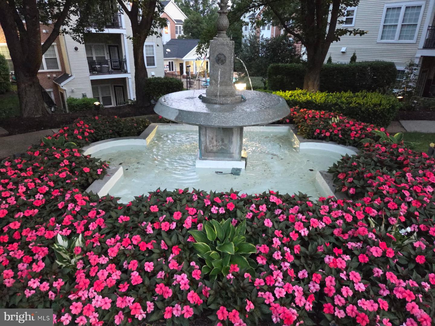 4139 FOUNTAINSIDE LN #F-301, FAIRFAX, Virginia 22030, 3 Bedrooms Bedrooms, ,2 BathroomsBathrooms,Residential,For sale,4139 FOUNTAINSIDE LN #F-301,VAFX2272678 MLS # VAFX2272678