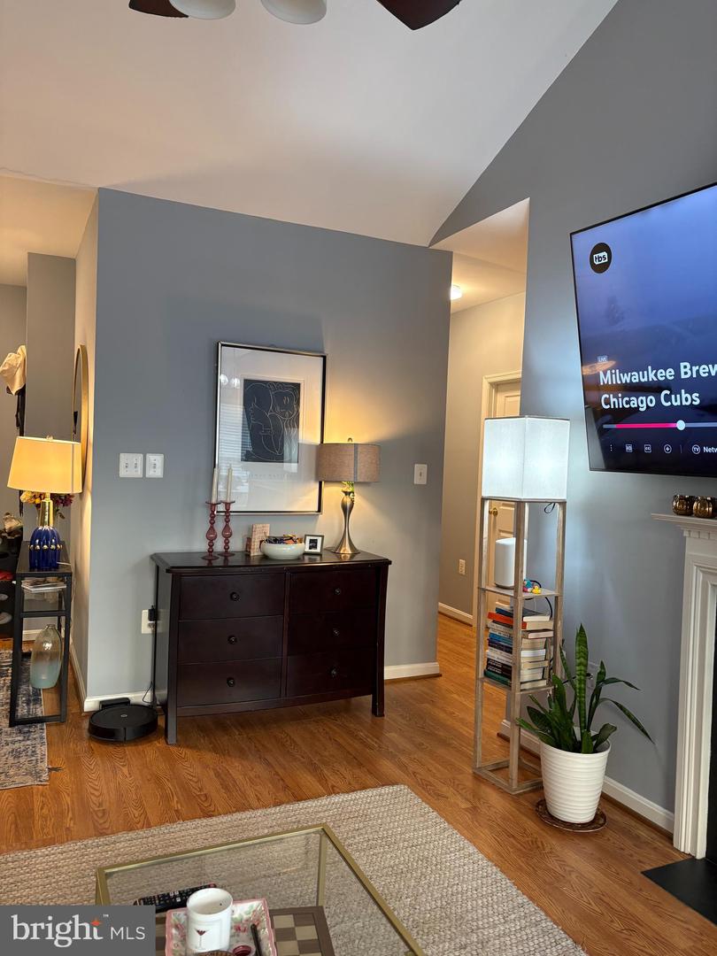 4139 FOUNTAINSIDE LN #F-301, FAIRFAX, Virginia 22030, 3 Bedrooms Bedrooms, ,2 BathroomsBathrooms,Residential,For sale,4139 FOUNTAINSIDE LN #F-301,VAFX2272678 MLS # VAFX2272678