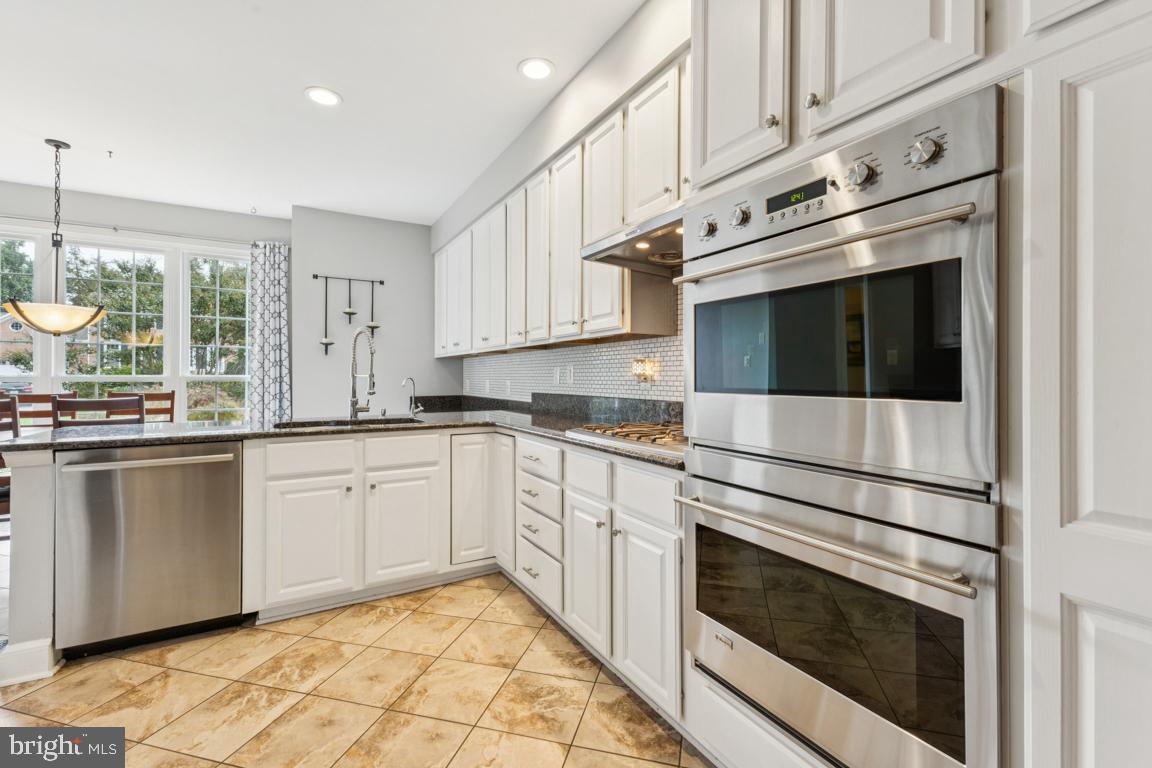 15181 STILLFIELD PL, CENTREVILLE, Virginia 20120, 4 Bedrooms Bedrooms, ,3 BathroomsBathrooms,Residential,For sale,15181 STILLFIELD PL,VAFX2272716 MLS # VAFX2272716