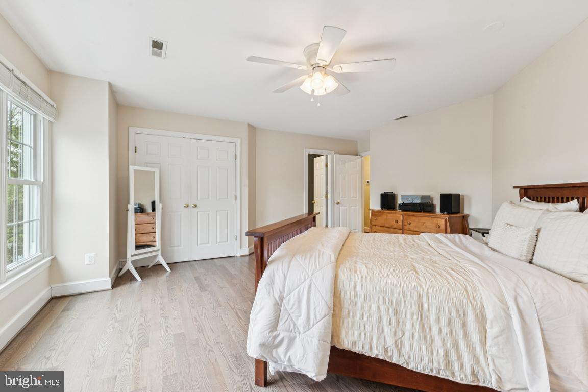 15181 STILLFIELD PL, CENTREVILLE, Virginia 20120, 4 Bedrooms Bedrooms, ,3 BathroomsBathrooms,Residential,For sale,15181 STILLFIELD PL,VAFX2272716 MLS # VAFX2272716