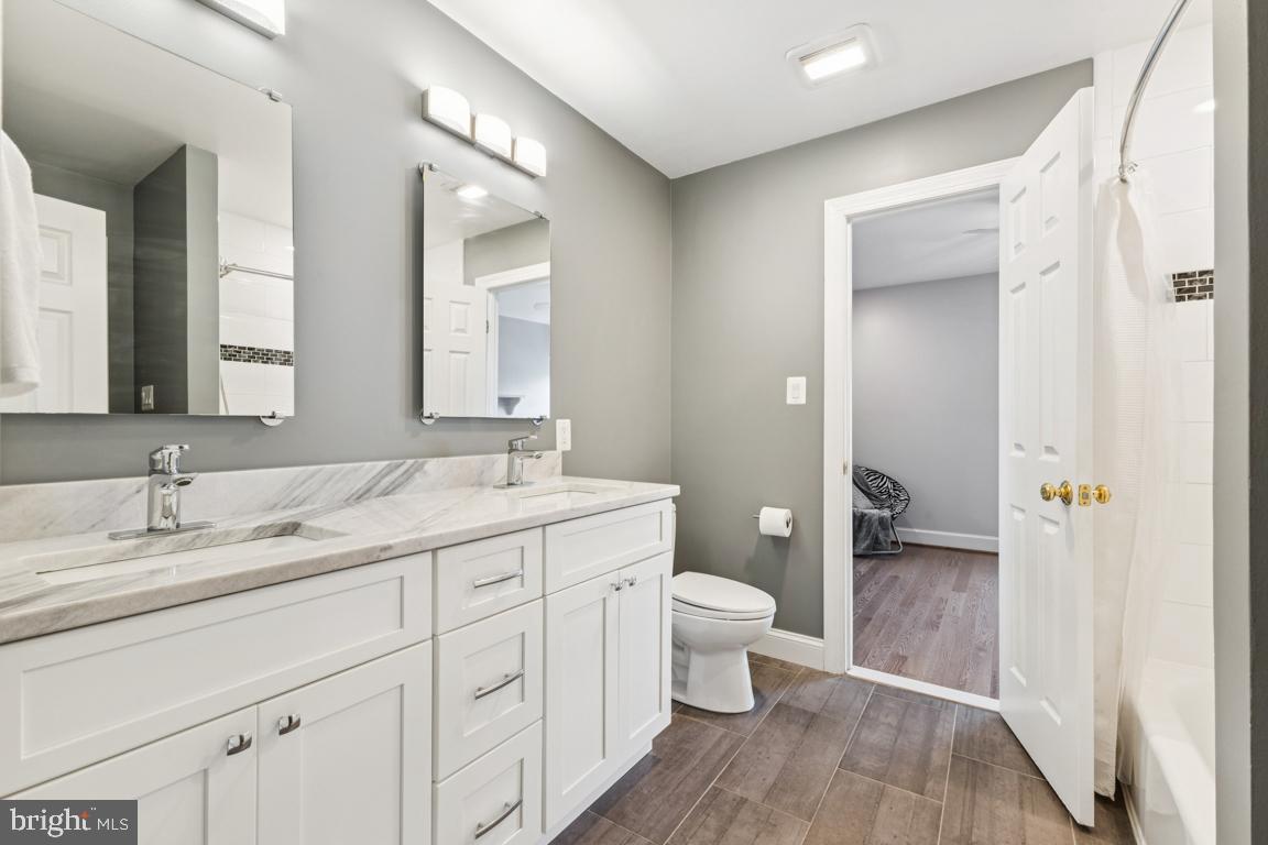 15181 STILLFIELD PL, CENTREVILLE, Virginia 20120, 4 Bedrooms Bedrooms, ,3 BathroomsBathrooms,Residential,For sale,15181 STILLFIELD PL,VAFX2272716 MLS # VAFX2272716
